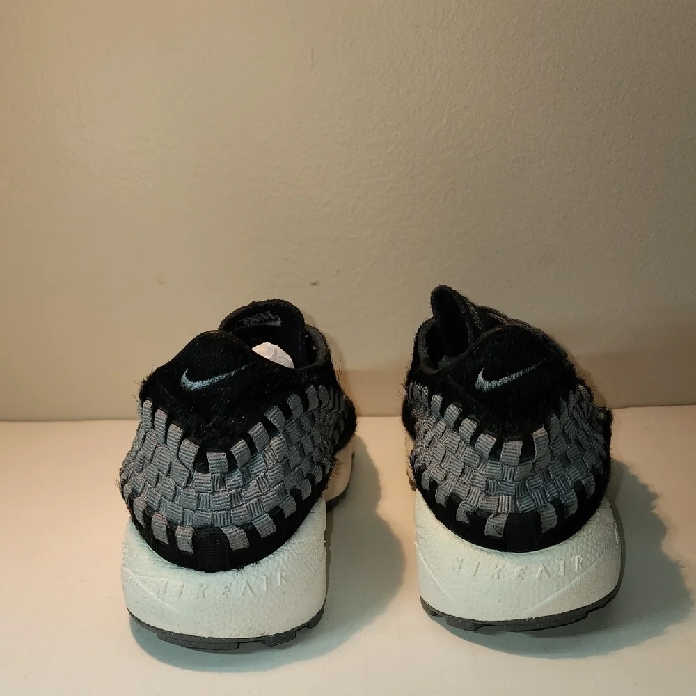 Nike Black and Gray Woven Sneakers